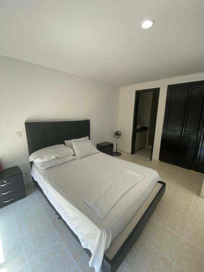 Apartaestudio Amoblado Con Excelente Ubicacion Pereira Exterior foto